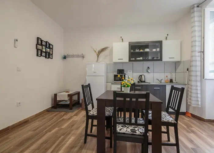 Apartment Esa